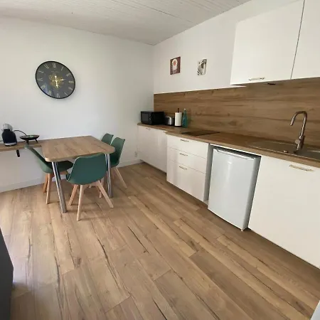 Holiday home Maisons Martigny C - Proche Futuroscope Et Aquascope *